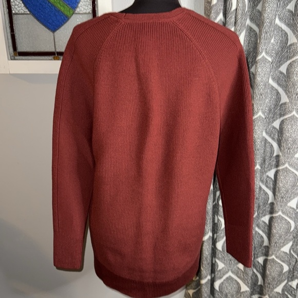 Athleta Hanover V Neck Rib Knit Sweater - Picture 4 of 6